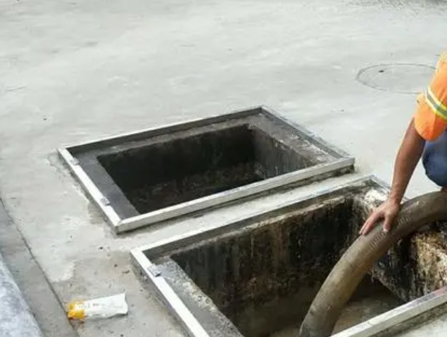 永顺化粪池清理