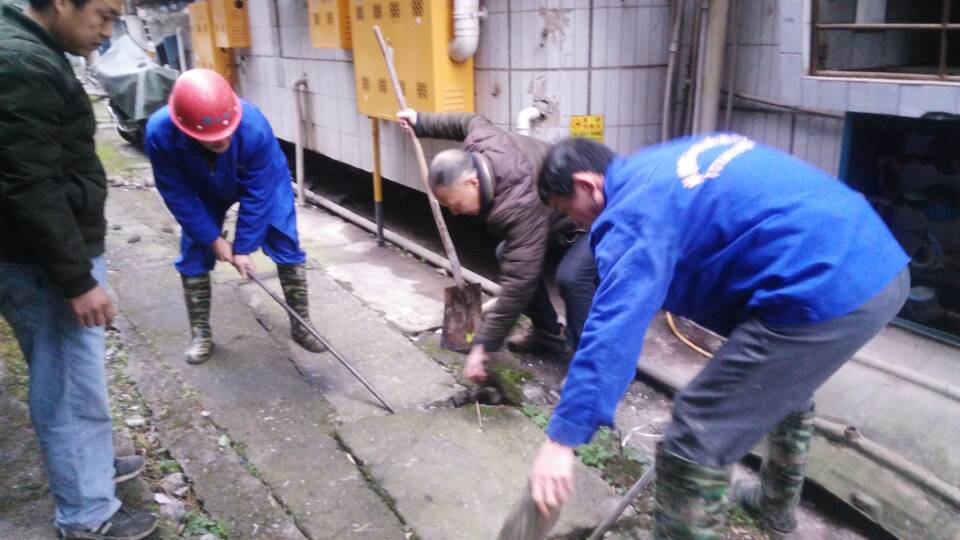 永顺清掏化粪池、管道疏通一站式服务<高效><技术><可靠>